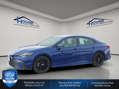 2025 Toyota Camry SE