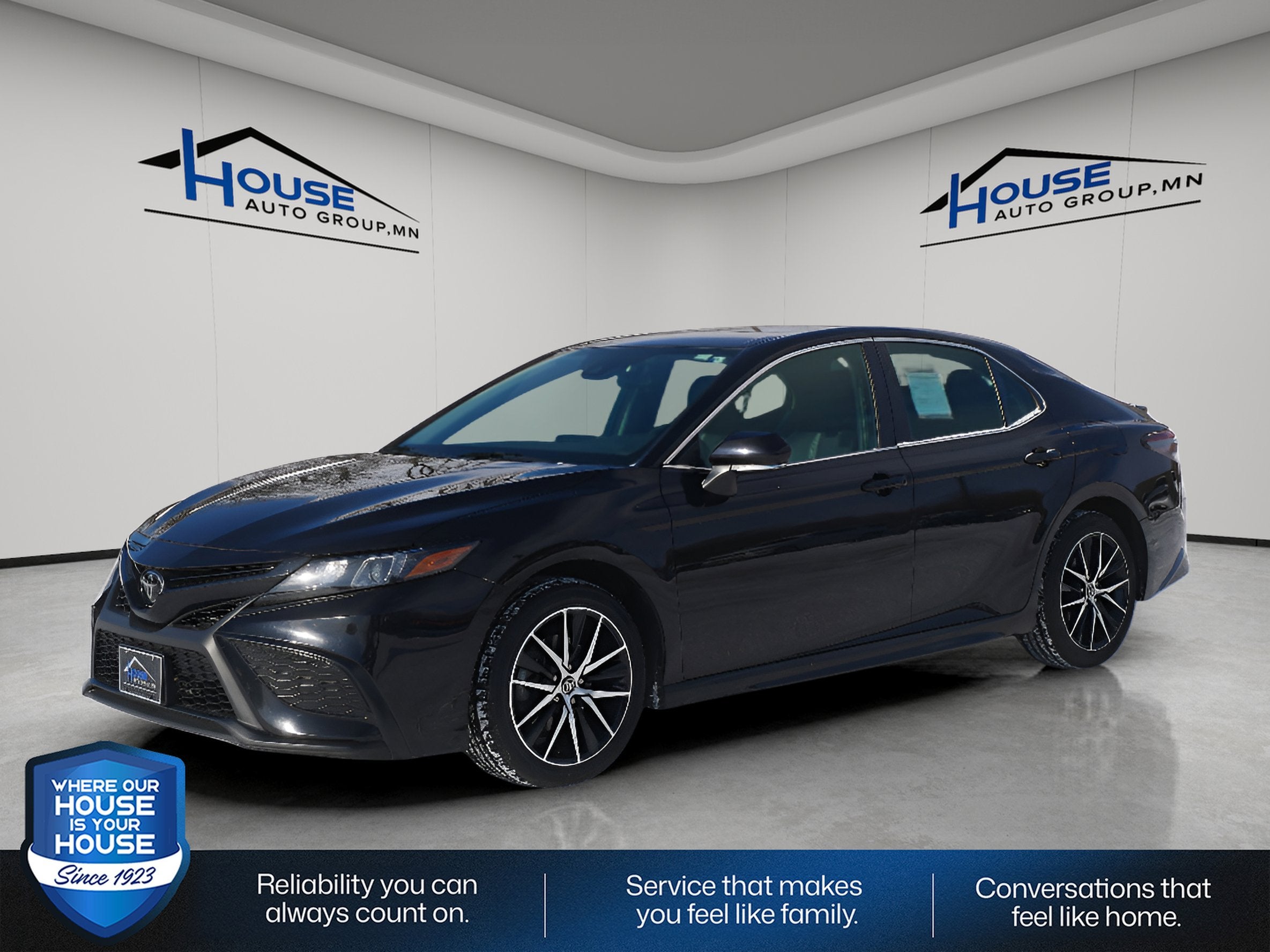 2022 Toyota Camry SE