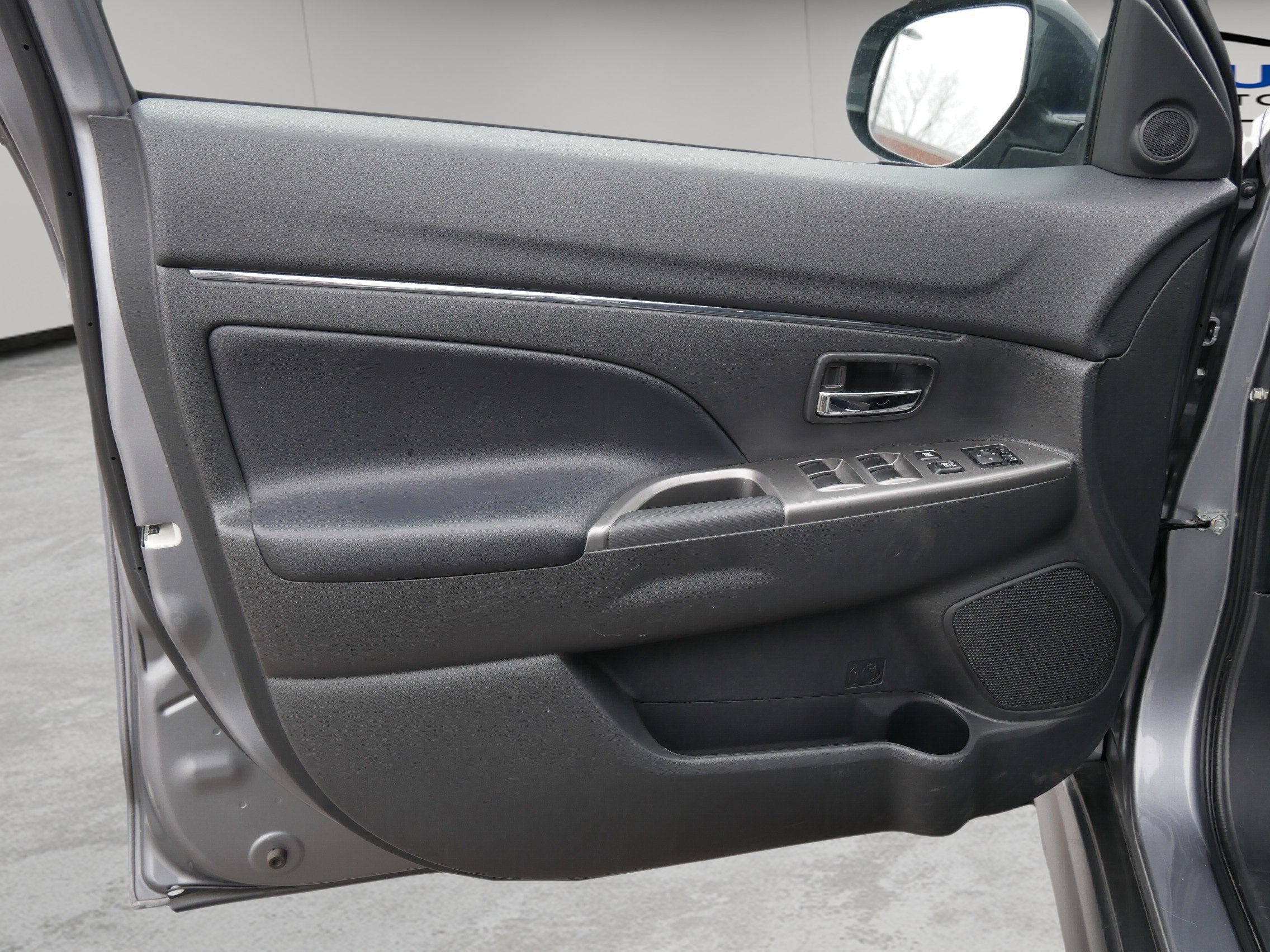 2024 Mitsubishi Outlander Sport SE