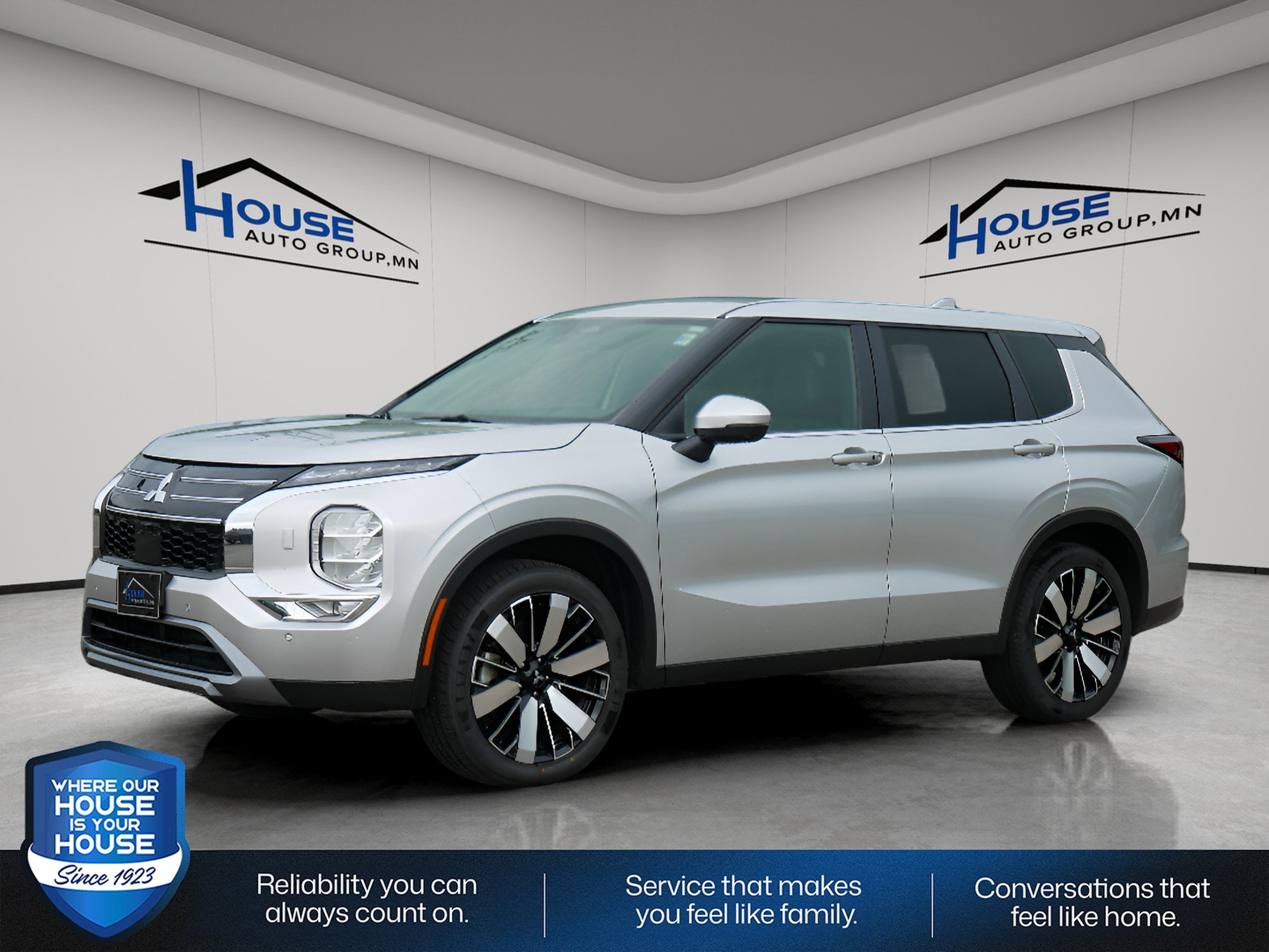 2025 Mitsubishi Outlander SE