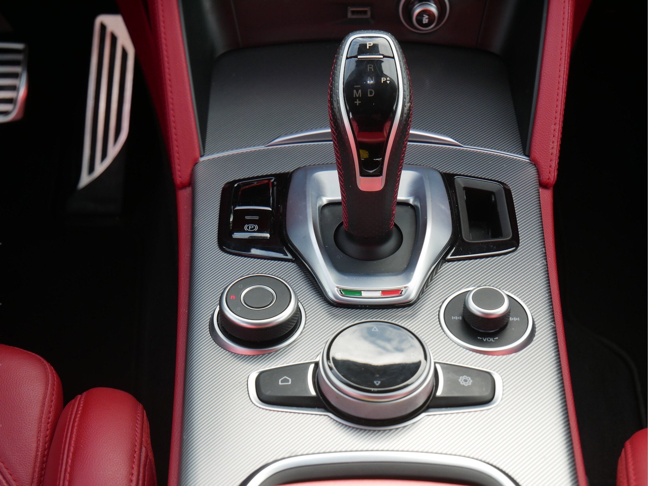 2020 Alfa Romeo Stelvio Ti Sport