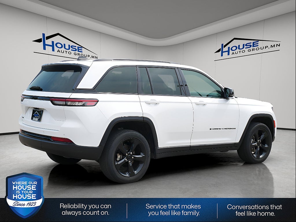 2023 Jeep Grand Cherokee Altitude