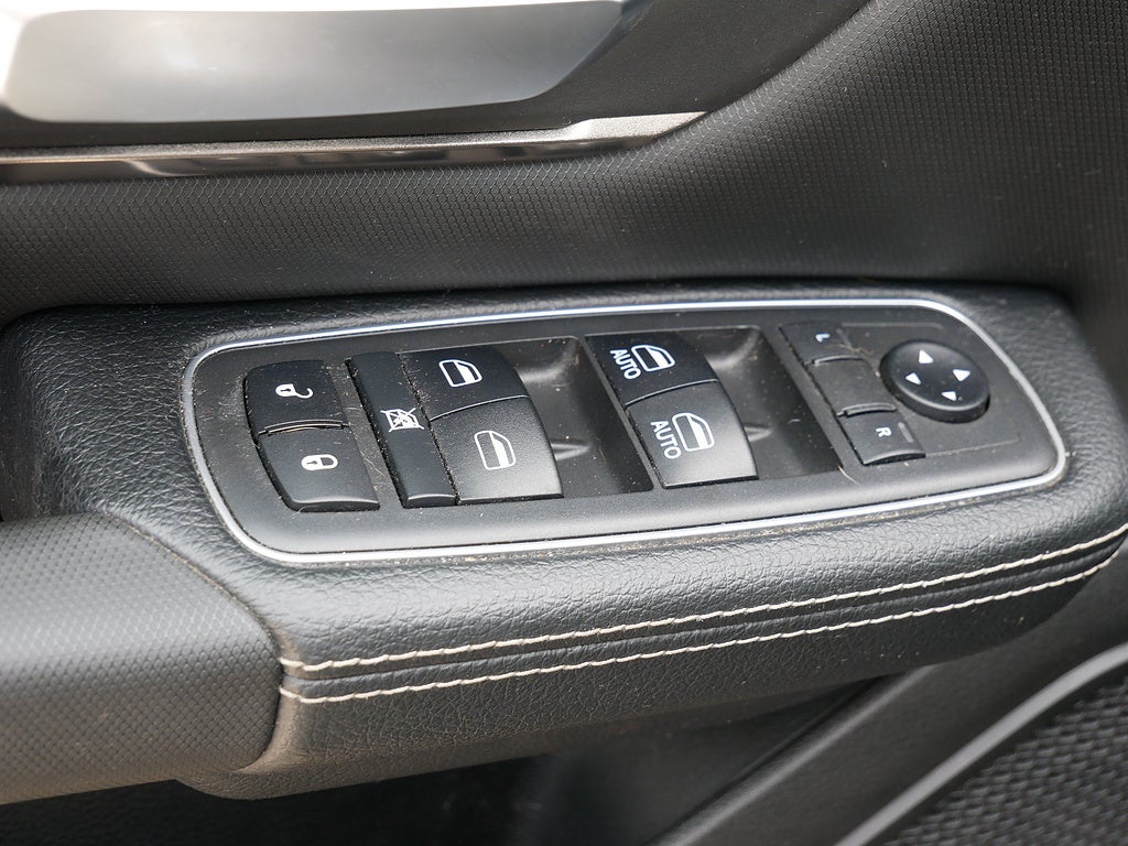 2019 RAM 1500 4x4 Sport 4dr Crew Cab Pickup
