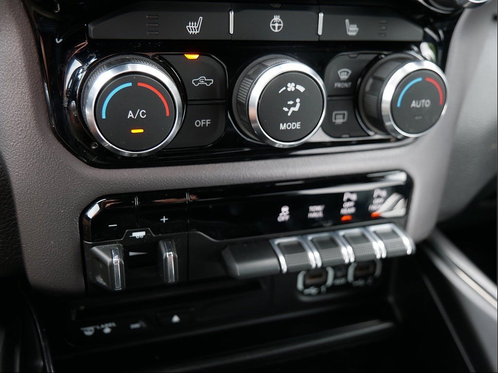 2019 RAM 1500 4x4 Sport 4dr Crew Cab Pickup