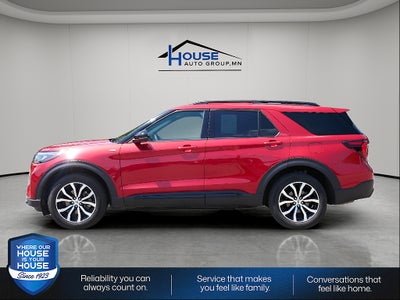 2025 Ford Explorer ST-Line