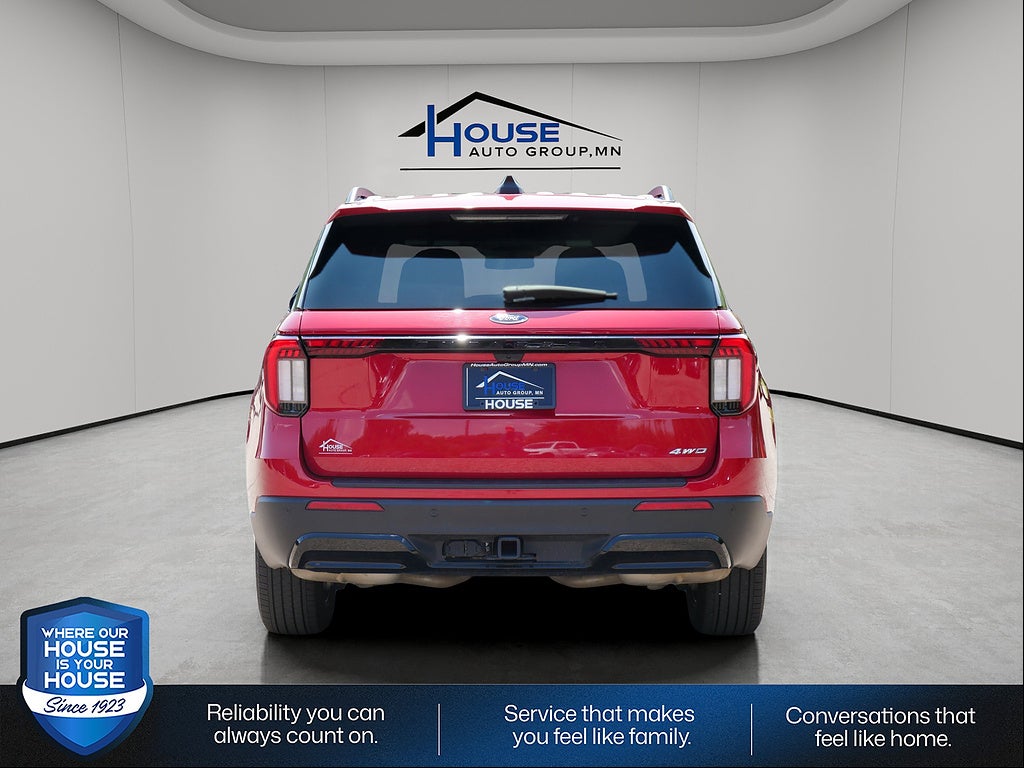 2025 Ford Explorer ST-Line