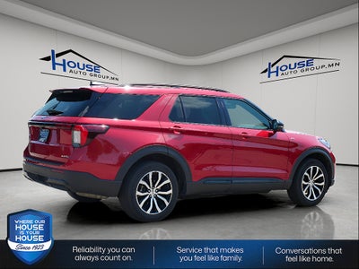 2025 Ford Explorer ST-Line