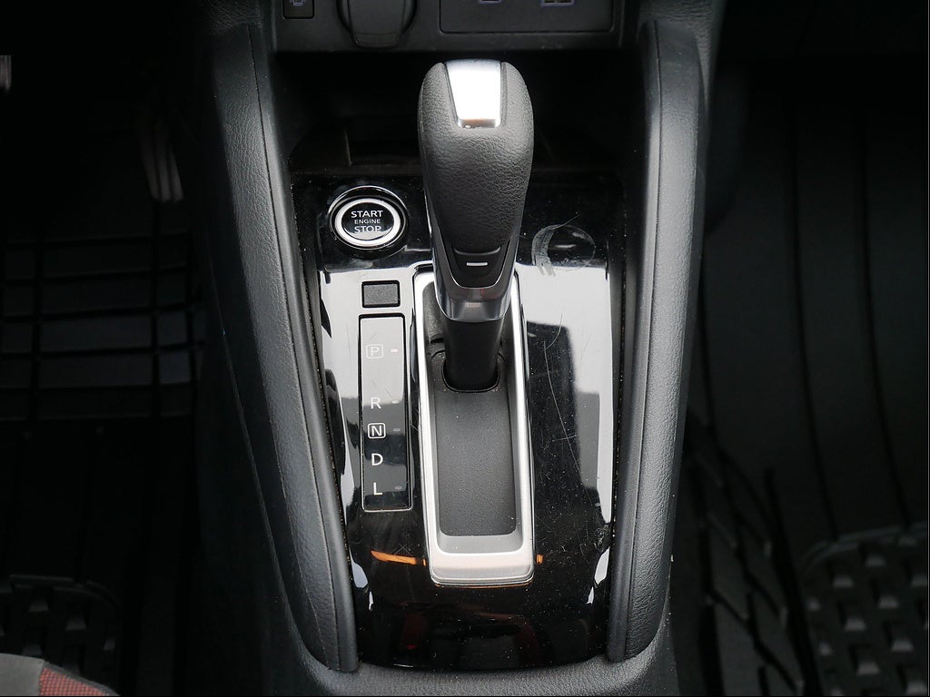 2024 Nissan Versa SR