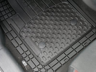 2024 Nissan Versa SR