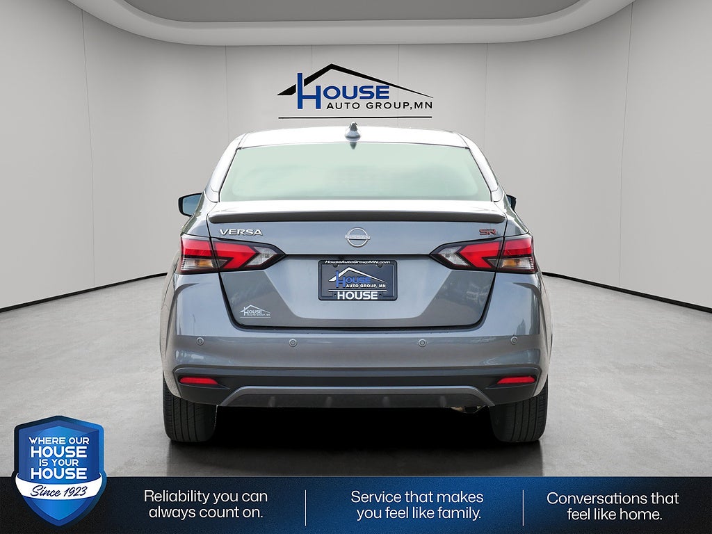2024 Nissan Versa SR