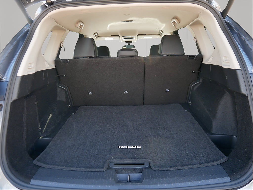 2026 Nissan Rogue SL