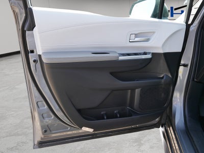 2026 Toyota Sienna XLE 8-Passenger