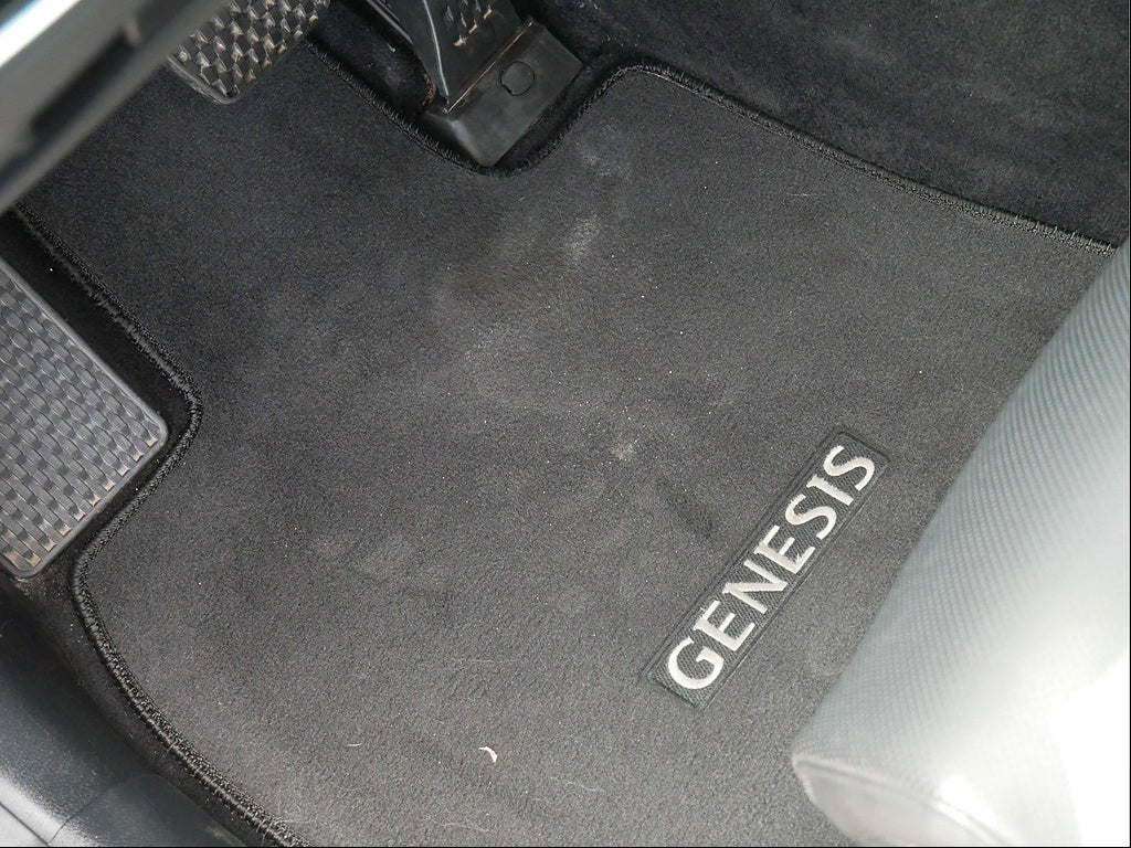 2025 Genesis GV70 2.5T Standard