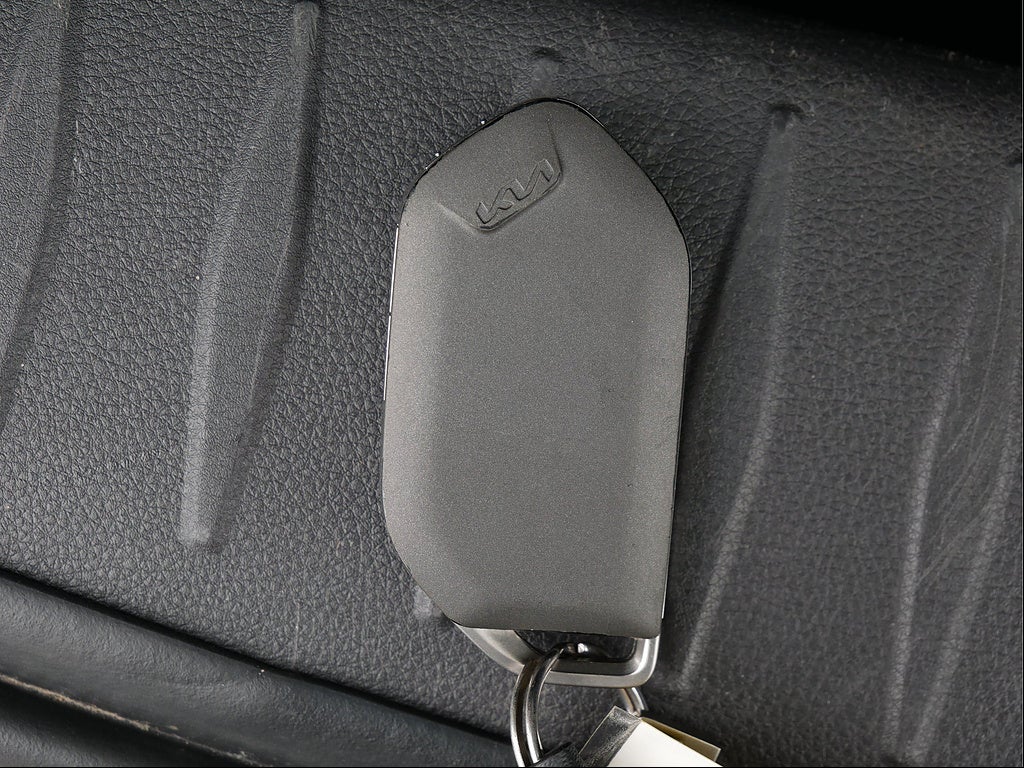 2026 Kia Carnival Hybrid LXS