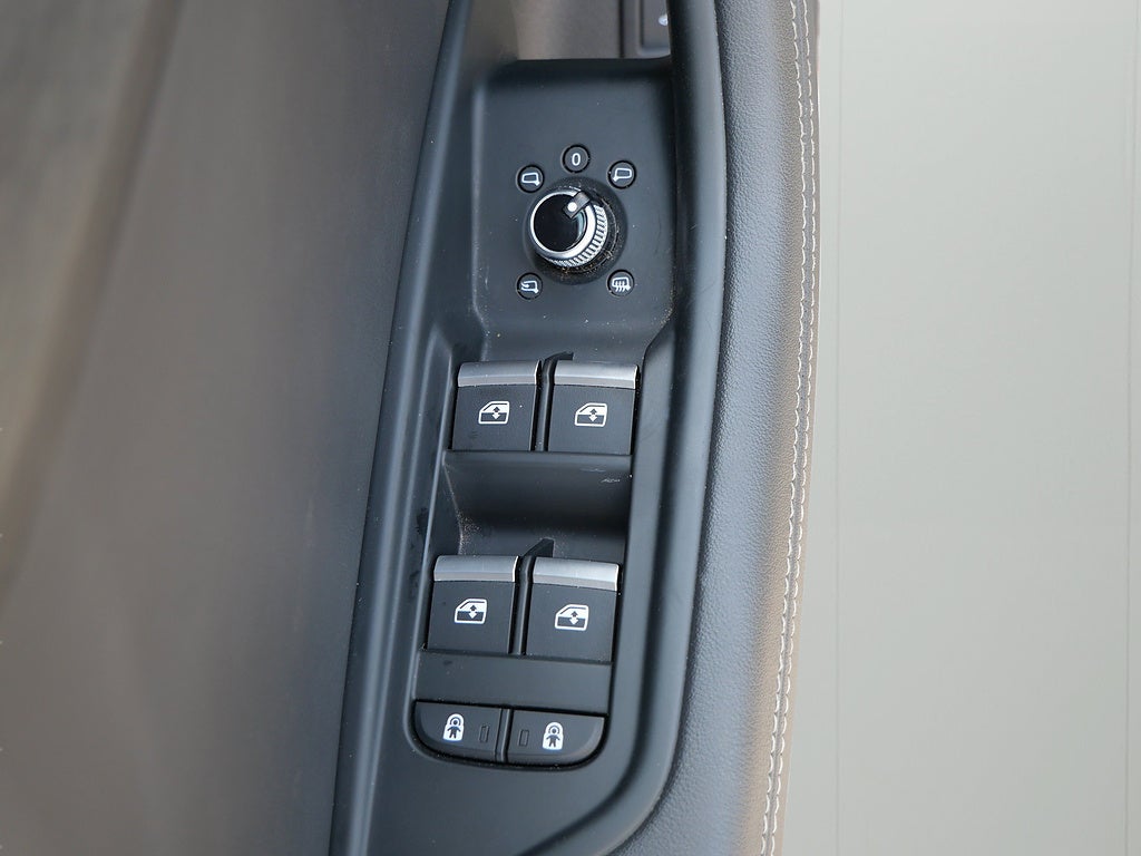 2024 Audi A4 Sedan quattro S line Prem Plus 45 TFSI