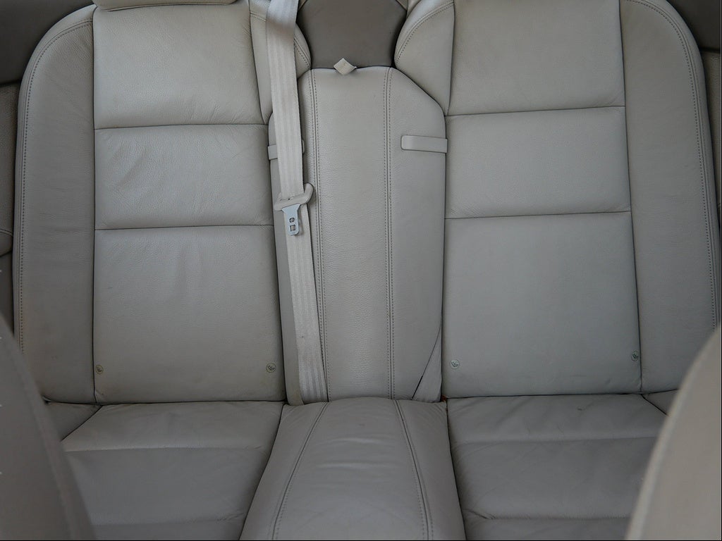 2006 Volvo C70 T5