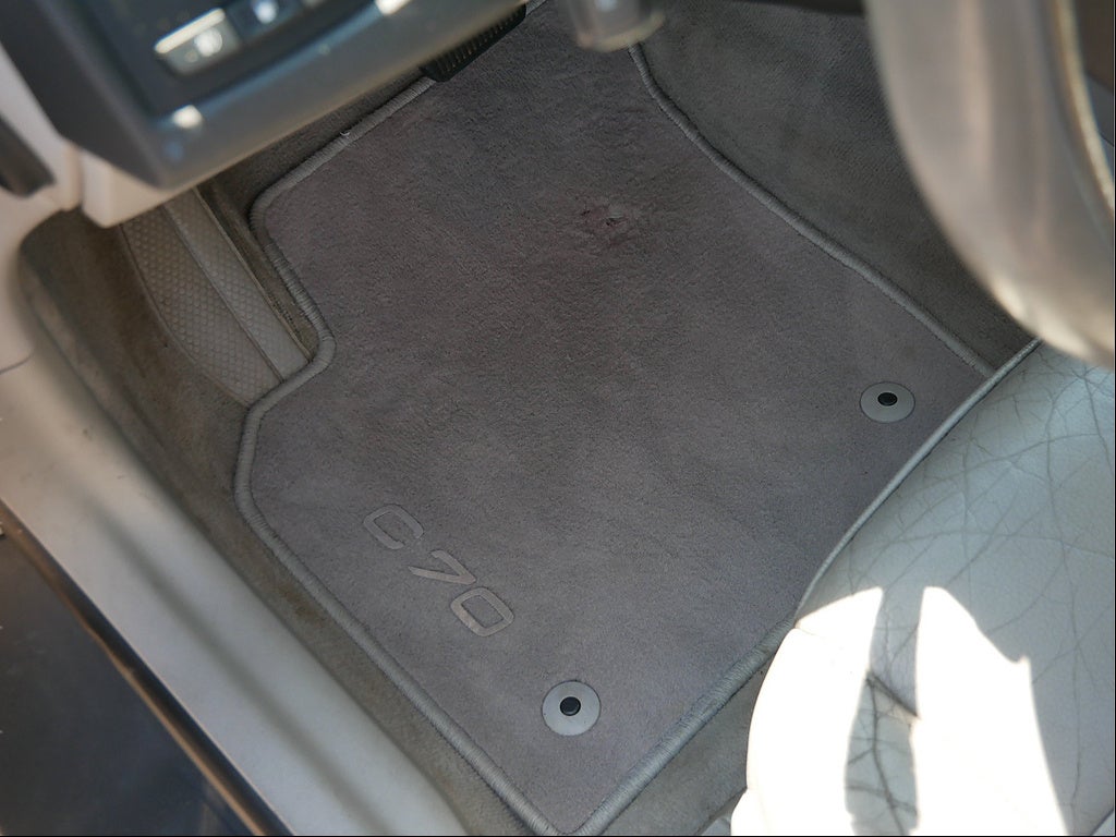 2006 Volvo C70 T5