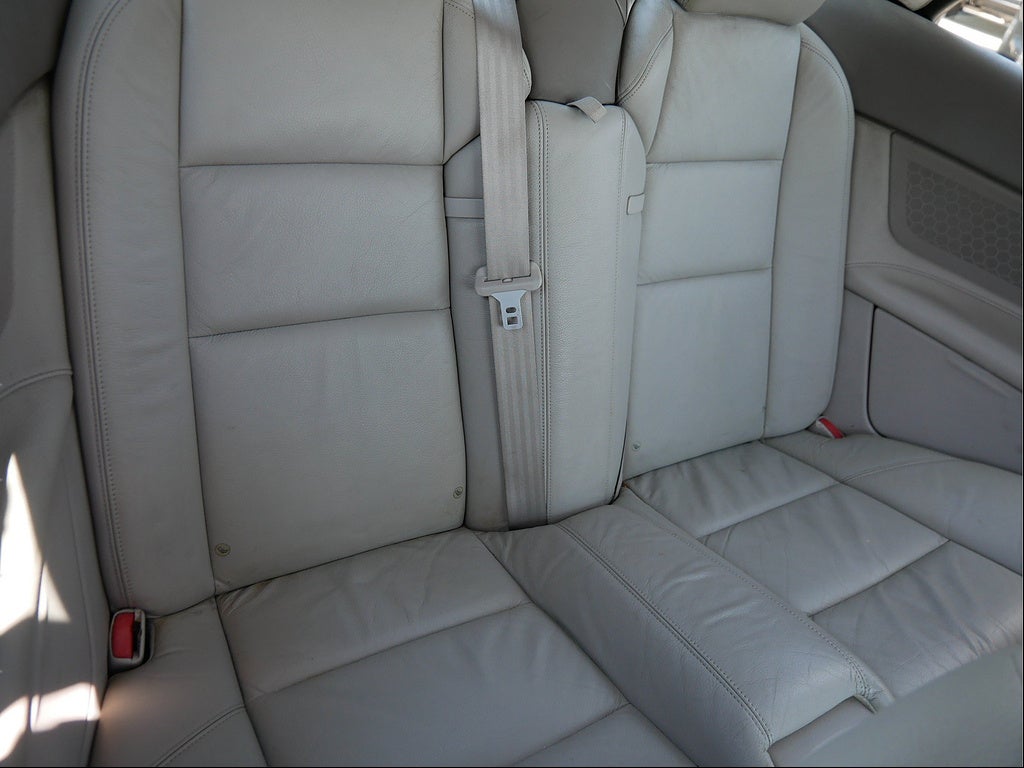 2006 Volvo C70 T5